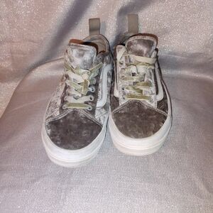 Vans Women's  Sneakers in Gray and White